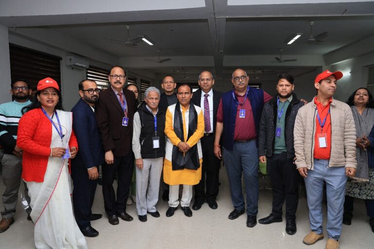 उत्तराखंड टेक्निकल यूनिवर्सिटी में एलजी इलेक्ट्रॉनिक इंडिया ने मेगा रक्तदान शिविर का किया आयोजन