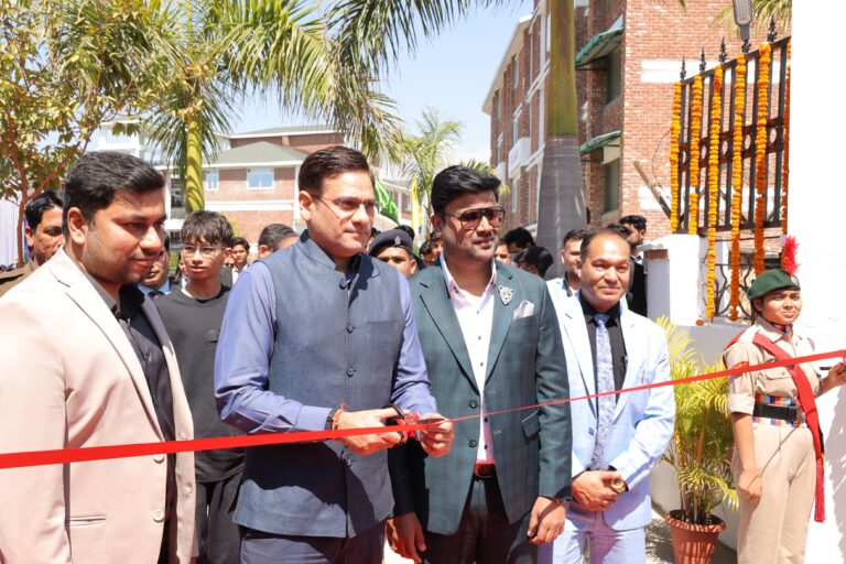 तुलाज़ इंटरनेशनल स्कूल में तीरंदाजी और घुड़सवारी एरिना का हुआ उद्घाटन