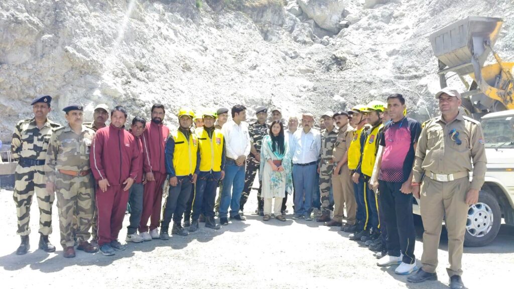 राज्य आपदा परिचालन केंद्र ने बद्रीनाथ,पागलनाला और कमेड़ा में राहत बचाव का किया मॉक अभ्यास