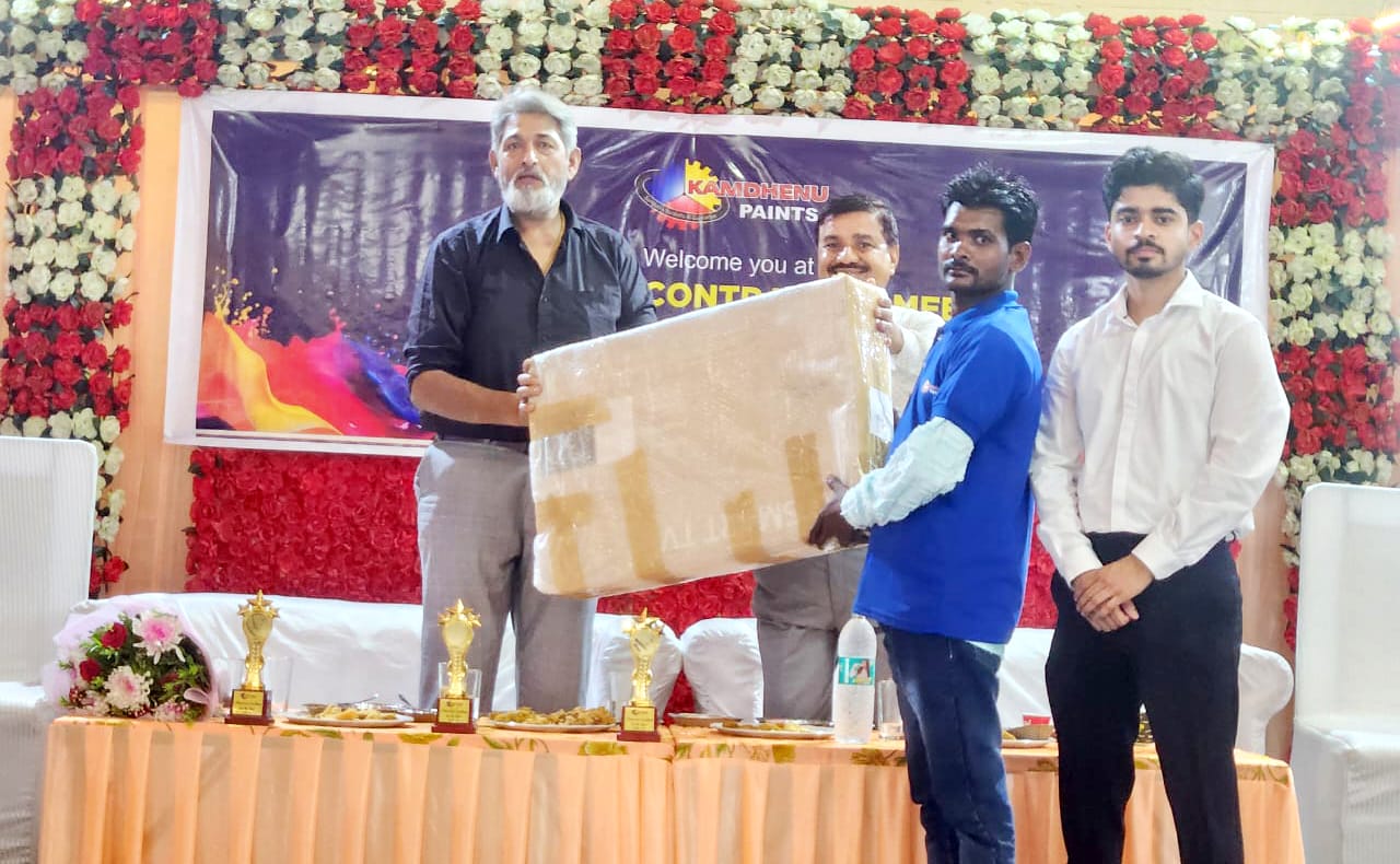 कामधेनु पेंट्स ने देहरादून में पेंटरों को किया प्रशिक्षित,उत्कृष्ट कार्य करने वाले पेंटरों को किया पुरस्कृत