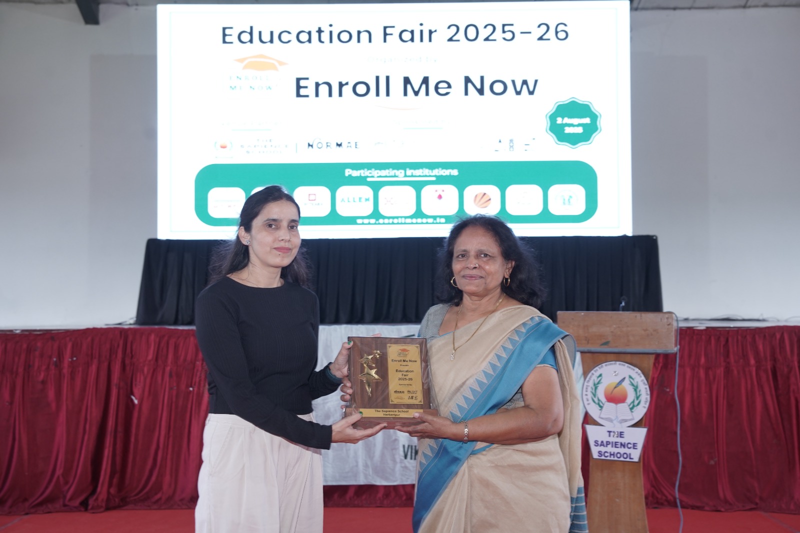 एनरोल मी नाउ द्वारा विकासनगर में सफलतापूर्वक आयोजित एजुकेशनल फेयर 2025-26