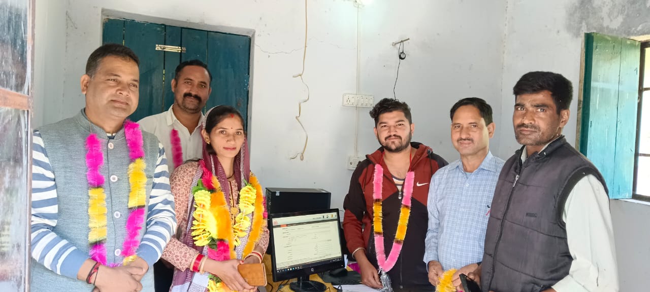 राजकीय उच्चतर माध्यमिक विद्यालय बेडुला में आधार पंजीकरण केन्द्र का शनिवार को विधिवत उद्घाटन