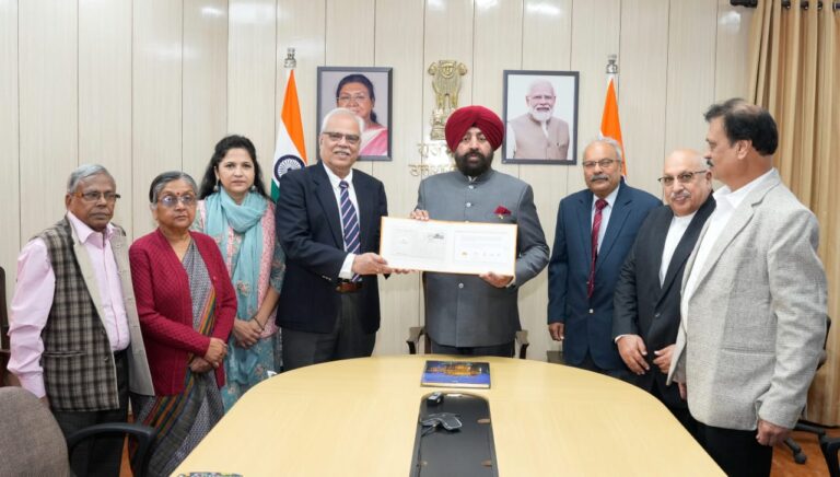 The Governor emphasized on increasing institutional support and youth participation for the 'Heritage Festival'.