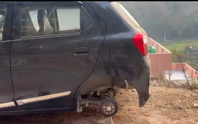 नारायणबगड़ में चोरों का आतंक, नई कार के तीन टायर चोरी