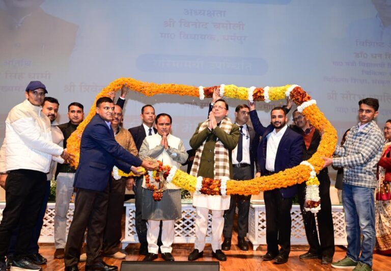 मुख्यमंत्री पुष्कर सिंह धामी ने 1035 सहायक अध्यापकों को प्रदान किए नियुक्ति पत्र