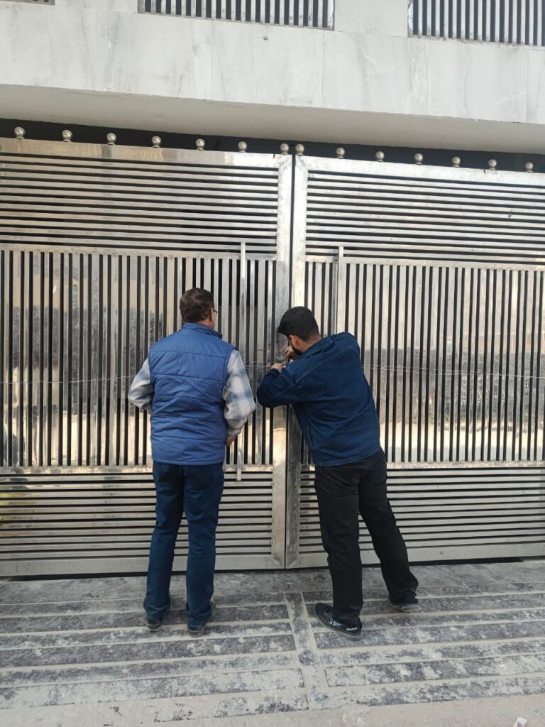 सेलाकुई में 10 बीघा अवैध प्लाटिंग पर चला बुलडोजर, अवैध व्यावसायिक निर्माण सील