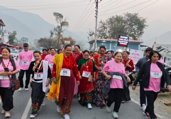 देहरादून में अंतरराष्ट्रीय महिला दिवस पर पिंक हाफ मैराथन 1.0 में 800 धावकों ने लगाई दौड़