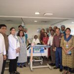 मणिपाल हॉस्पिटल ने उन्नत ईसीएमओ सपोर्ट के जरिए गंभीर फेफड़ों की विफलता से जूझ रही 60 वर्षीय महिला की जान बचाई