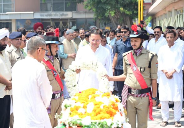 पूर्व मुख्यमंत्री मेजर जनरल भुवन चंद्र खंडूड़ी (से.नि) की अंतिम यात्रा में उमड़ा जनसैलाब