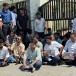 उत्तराखंड प्रौद्योगिकी विश्वविद्यालय में पेपर लीक के विरोध में प्रदर्शन एवं ज्ञापन।